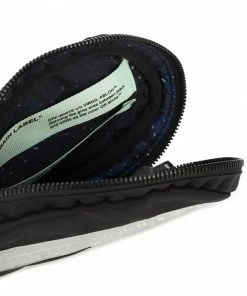 Deals ๐ Off-White Space visor bag โ๏ธ 7 Off-White space visor bag